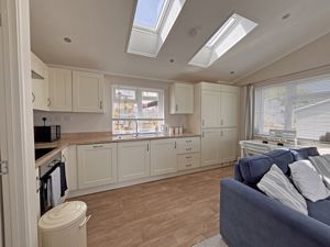 Kitchen- click for photo gallery